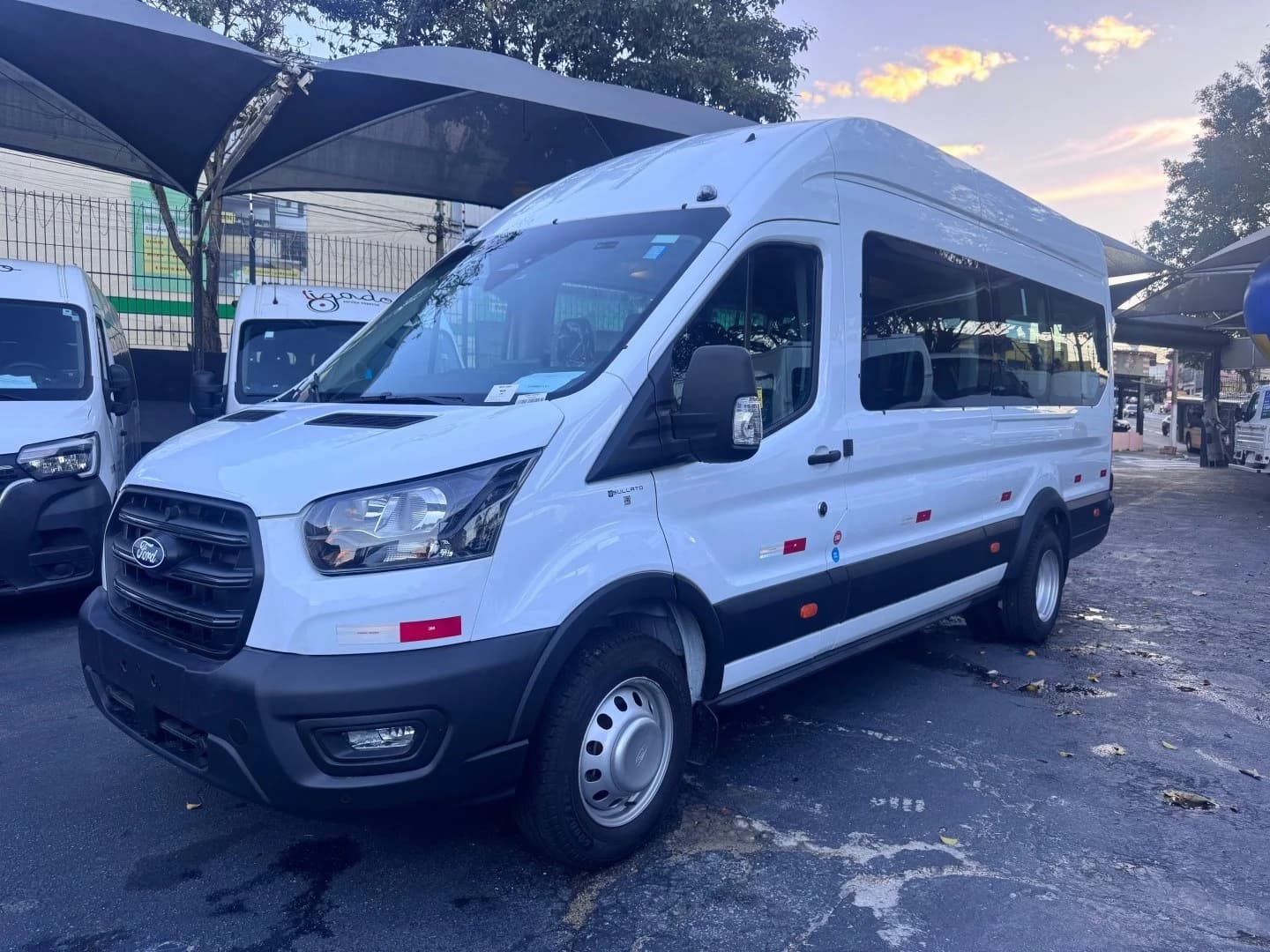 FORD Transit 17+1 lug Acess. DPM