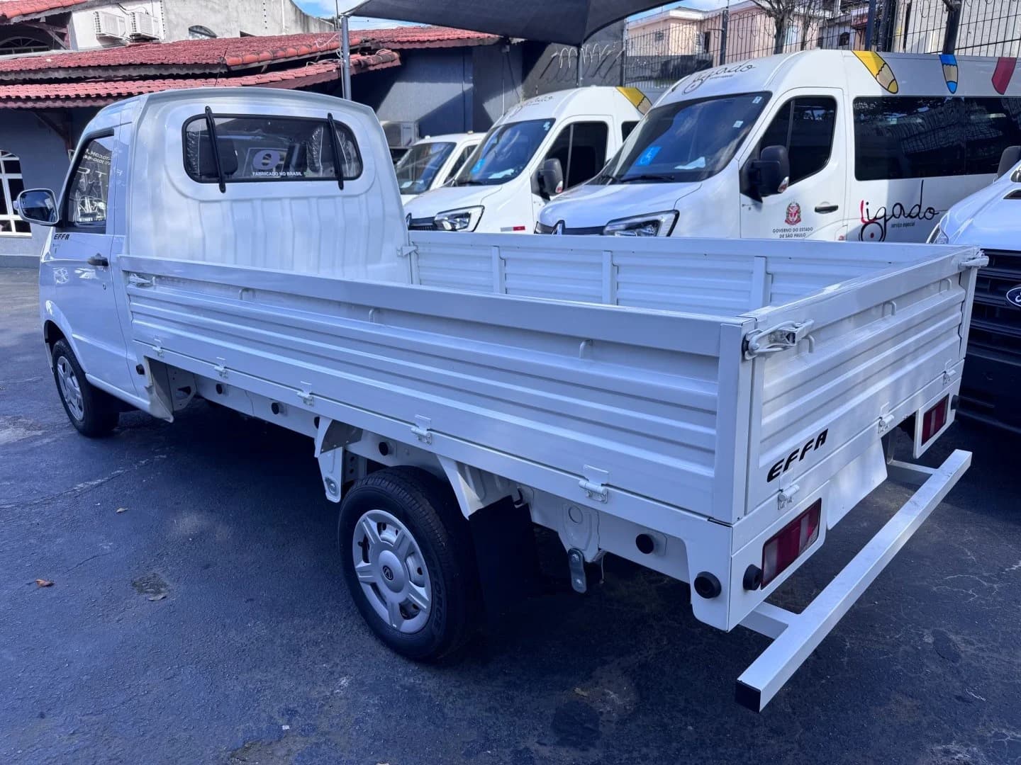 Effa V21 carroceria