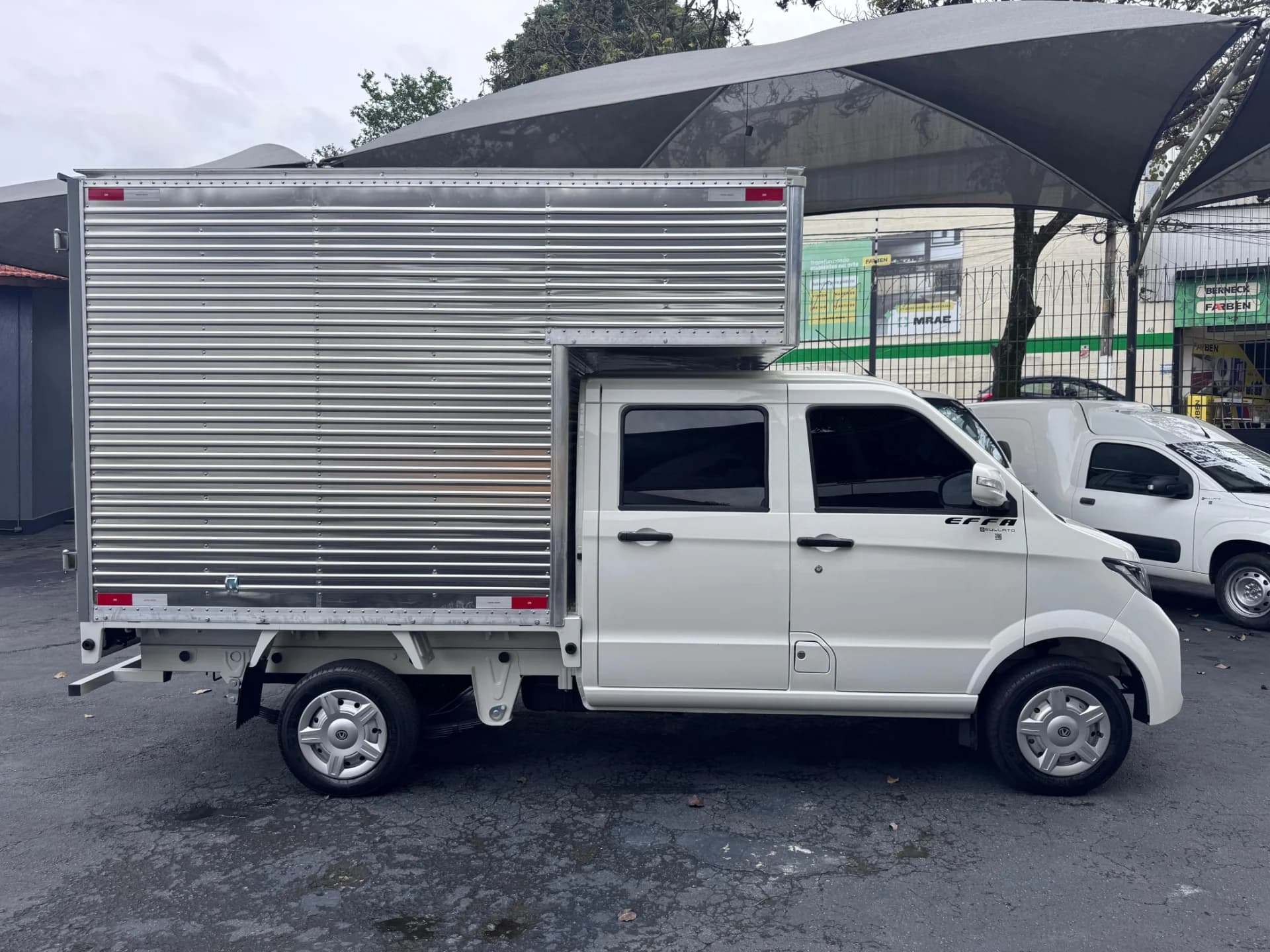 Effa V22 BAÚ C/ AVANÇO