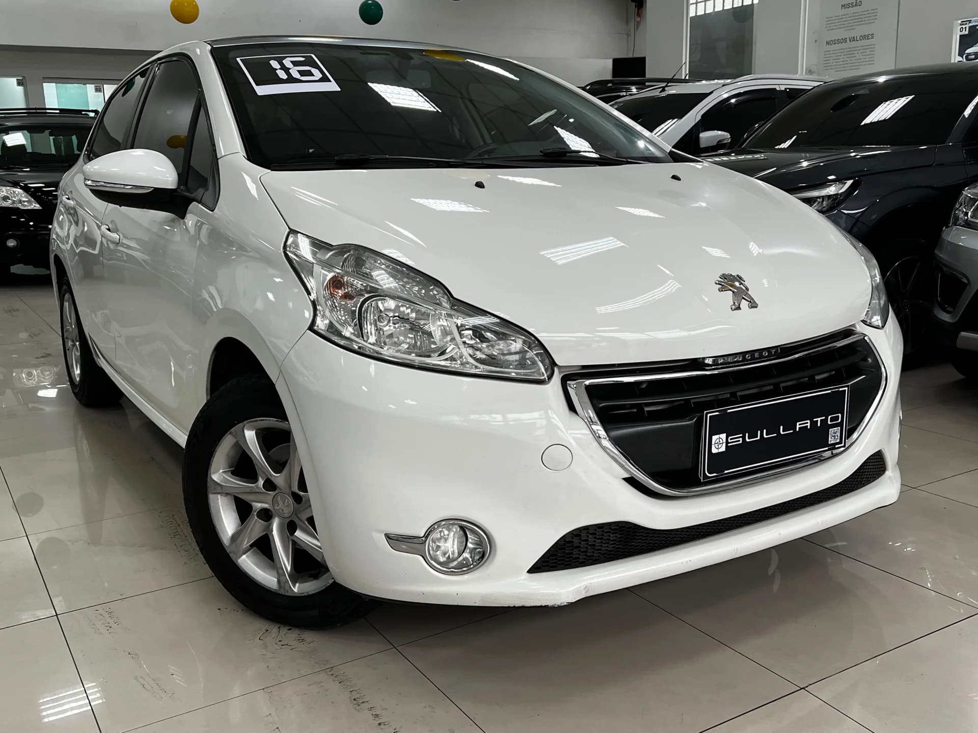 PEUGEOT 208 ALLURE BVA 1.6 MT FLEX