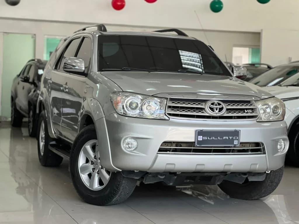 TOYOTA HILUX SW4 SRV 4X4 V6